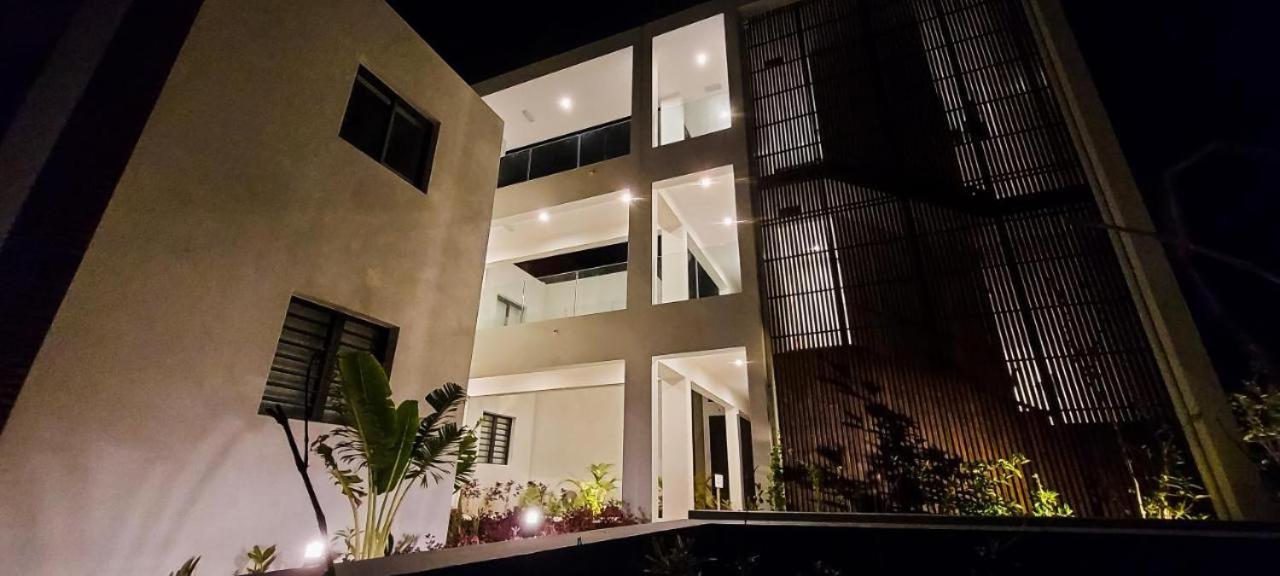 East Coast Beachfront Luxury - Eastern Blue Apartments Poste Lafayette 외부 사진